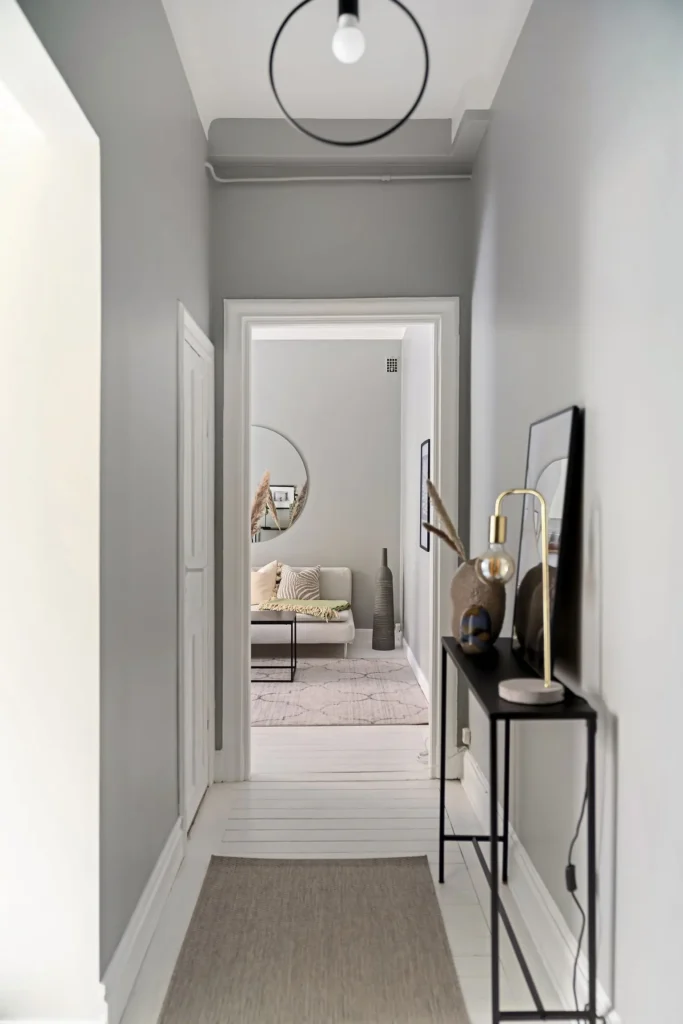 Appartement Grande Plage : couloir d'entrée vers le séjour
